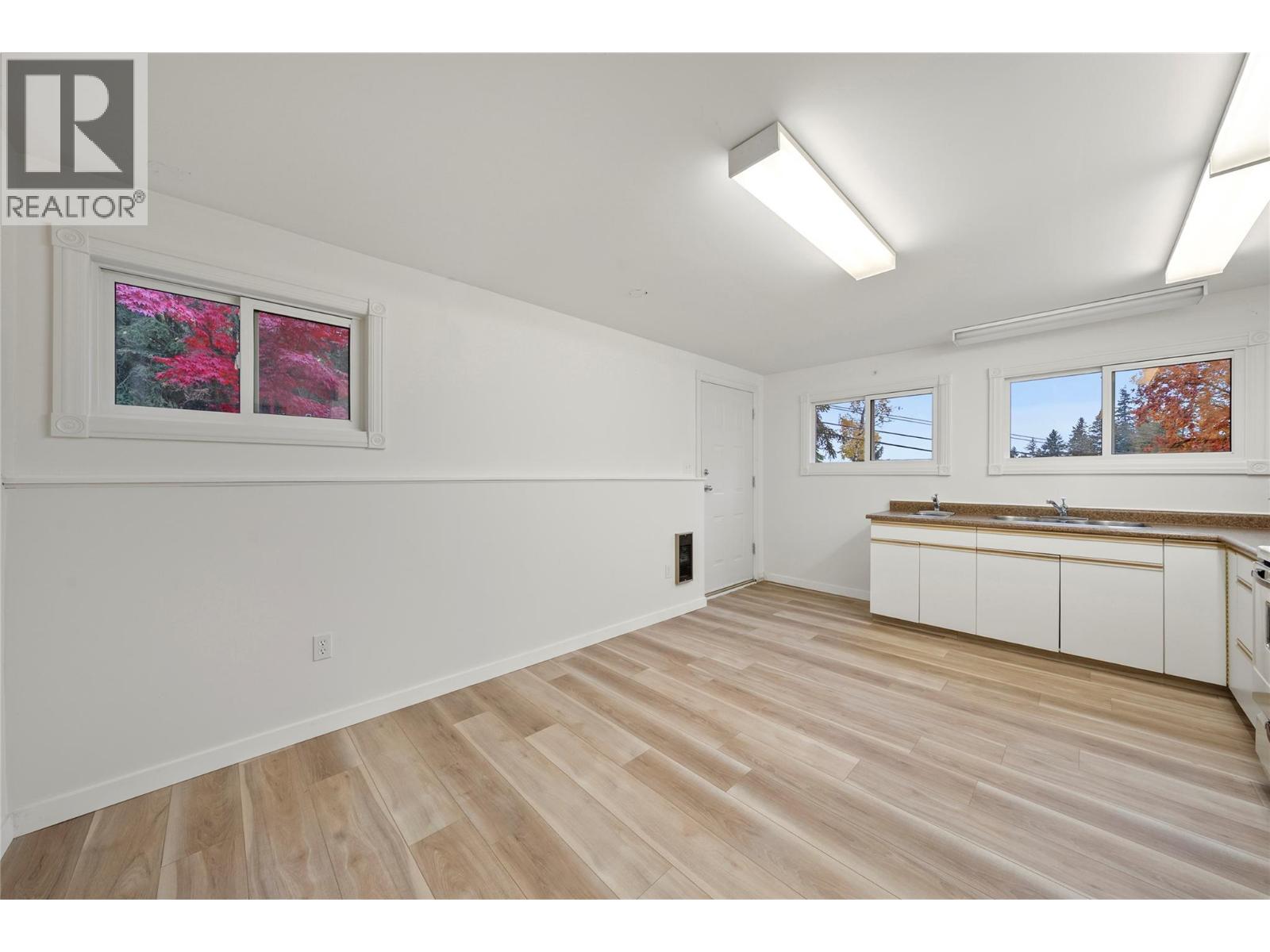 800 20th Street SE, Salmon Arm