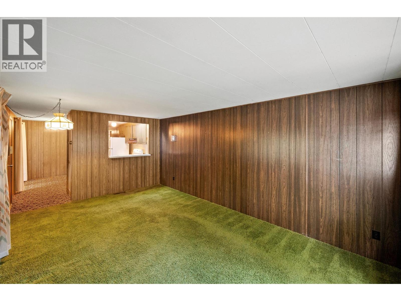 8487 Highway 97 Highway Unit# 6, Oliver