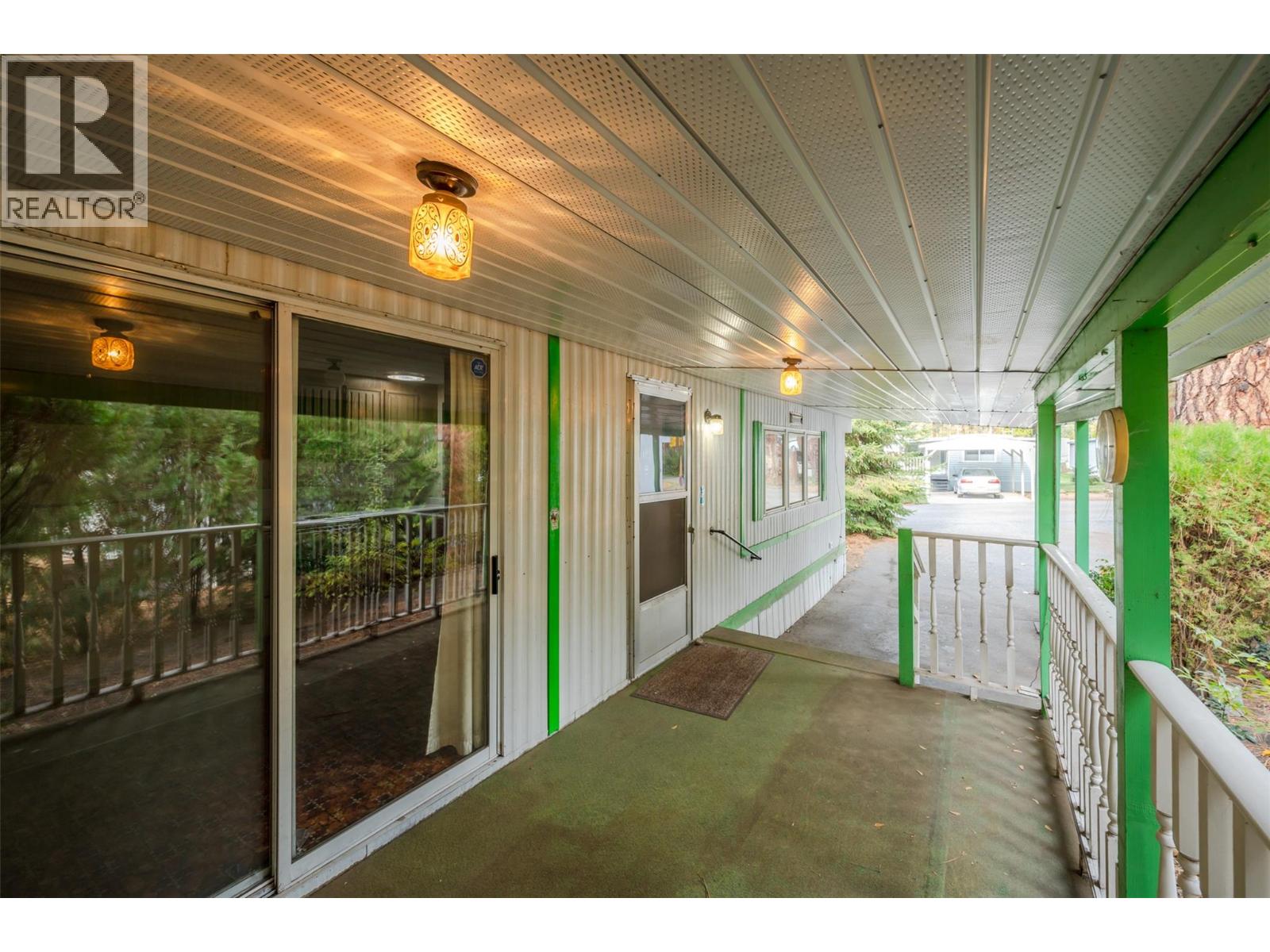 8487 Highway 97 Highway Unit# 6, Oliver