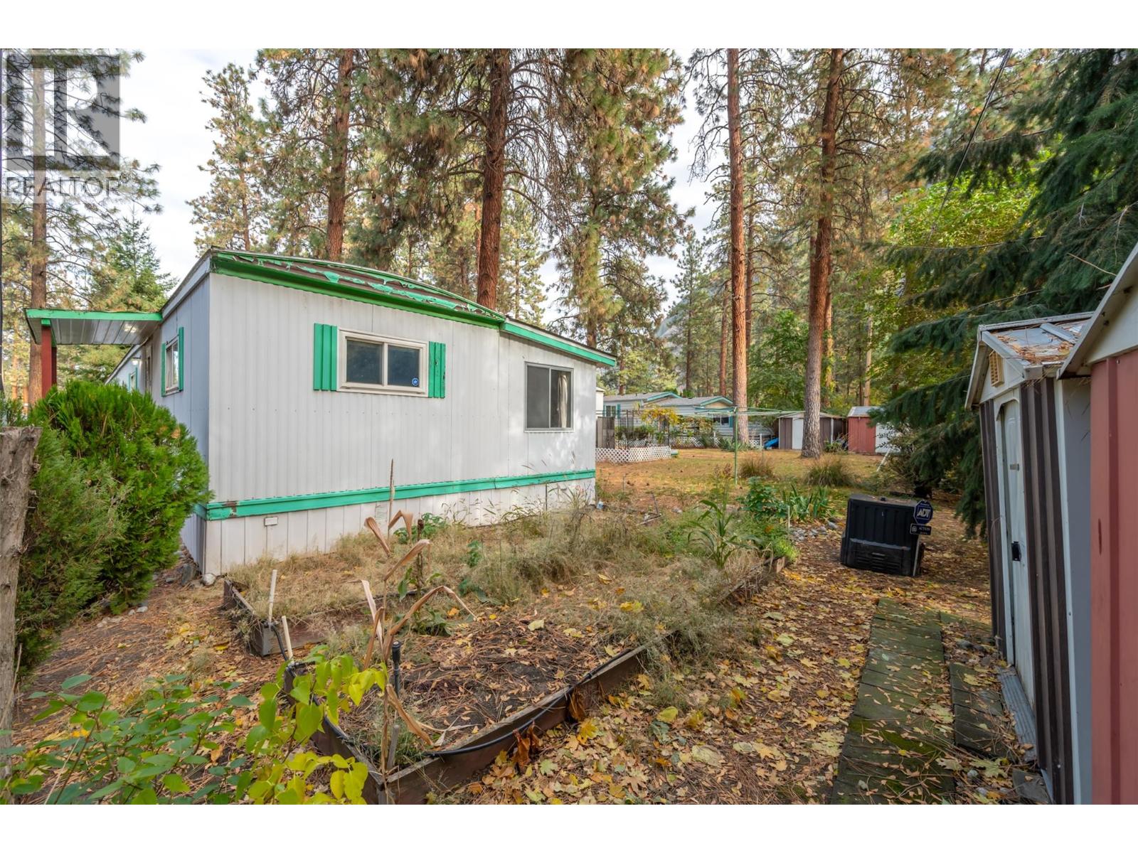 8487 Highway 97 Highway Unit# 6, Oliver