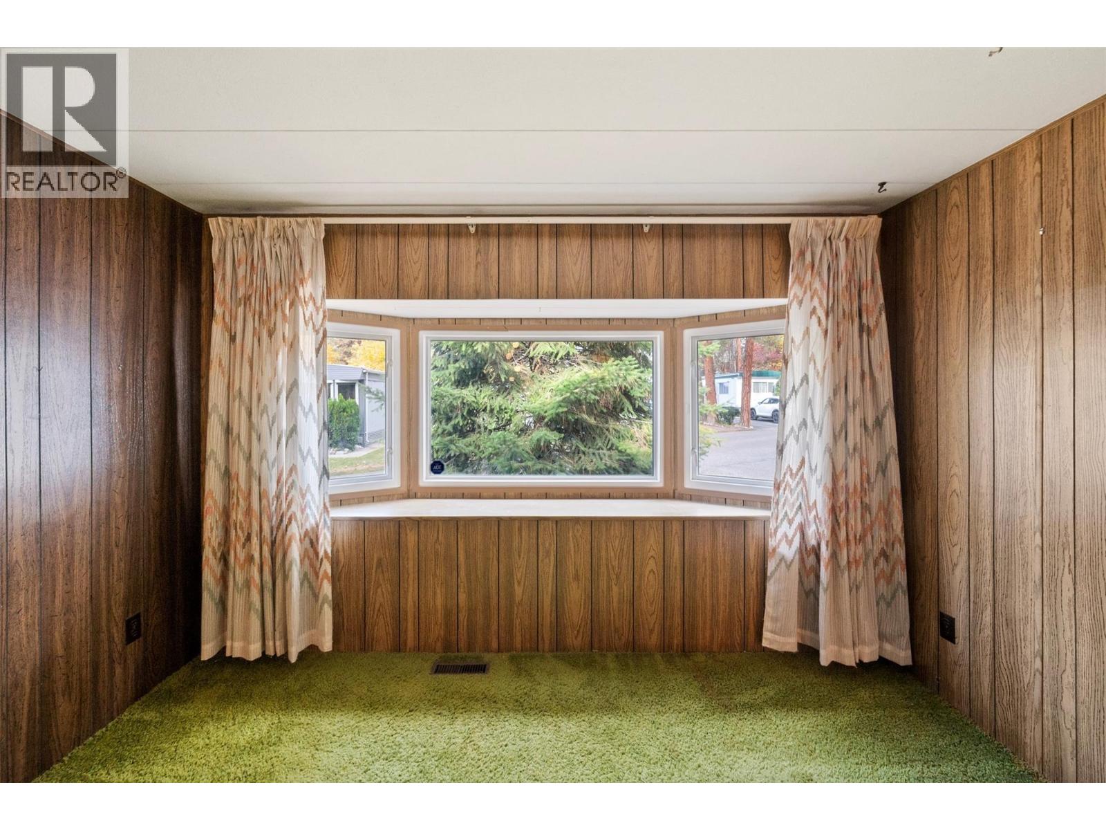 8487 Highway 97 Highway Unit# 6, Oliver