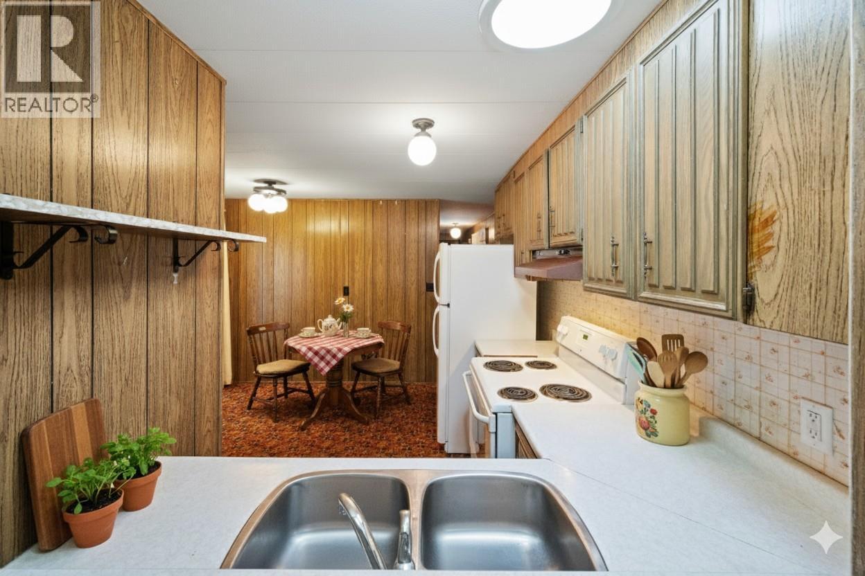 8487 Highway 97 Highway Unit# 6, Oliver