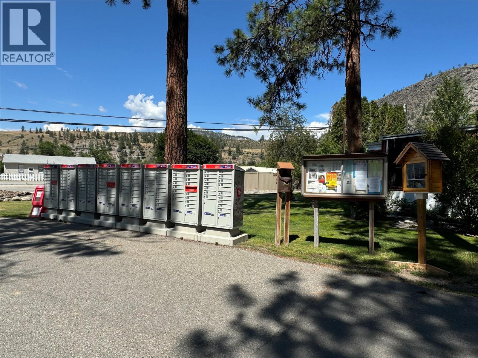 8487 Highway 97 Highway Unit# 6, Oliver