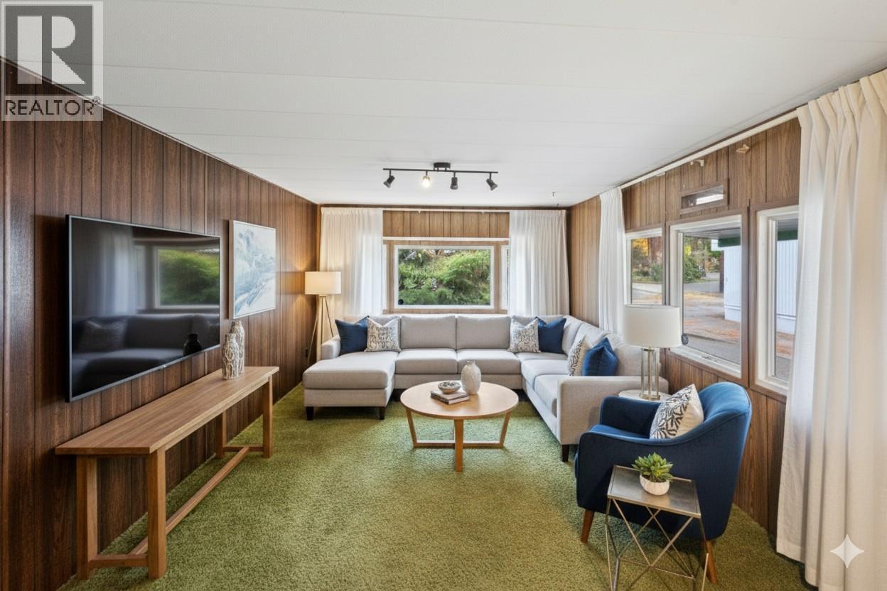 8487 Highway 97 Highway Unit# 6, Oliver