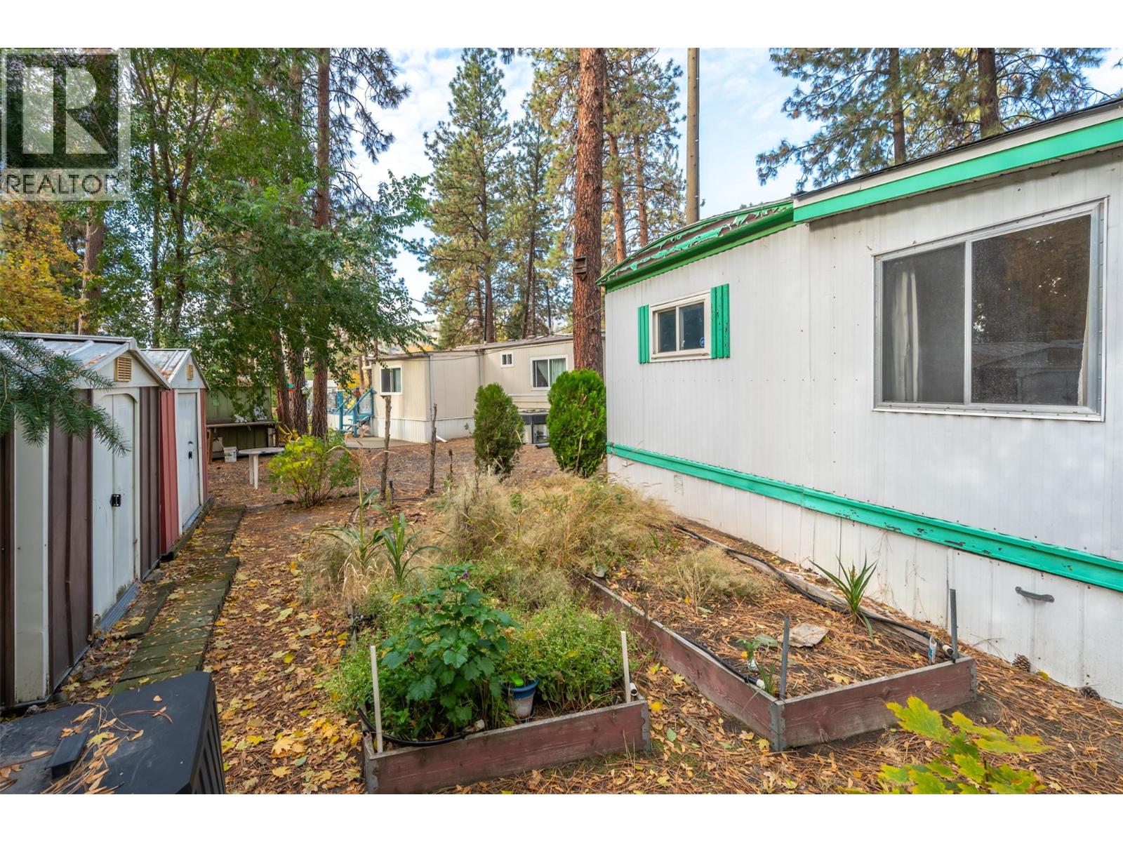 8487 Highway 97 Highway Unit# 6, Oliver