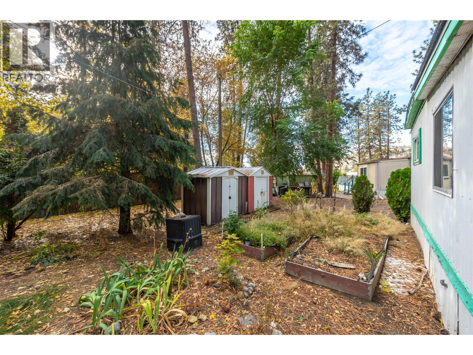 8487 Highway 97 Highway Unit# 6, Oliver