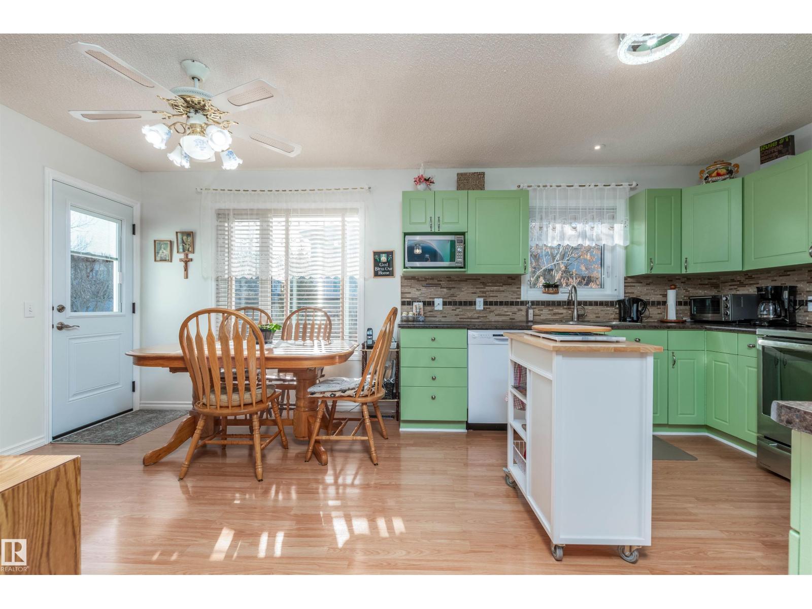 479 MEADOWVIEW DR, Sherwood Park