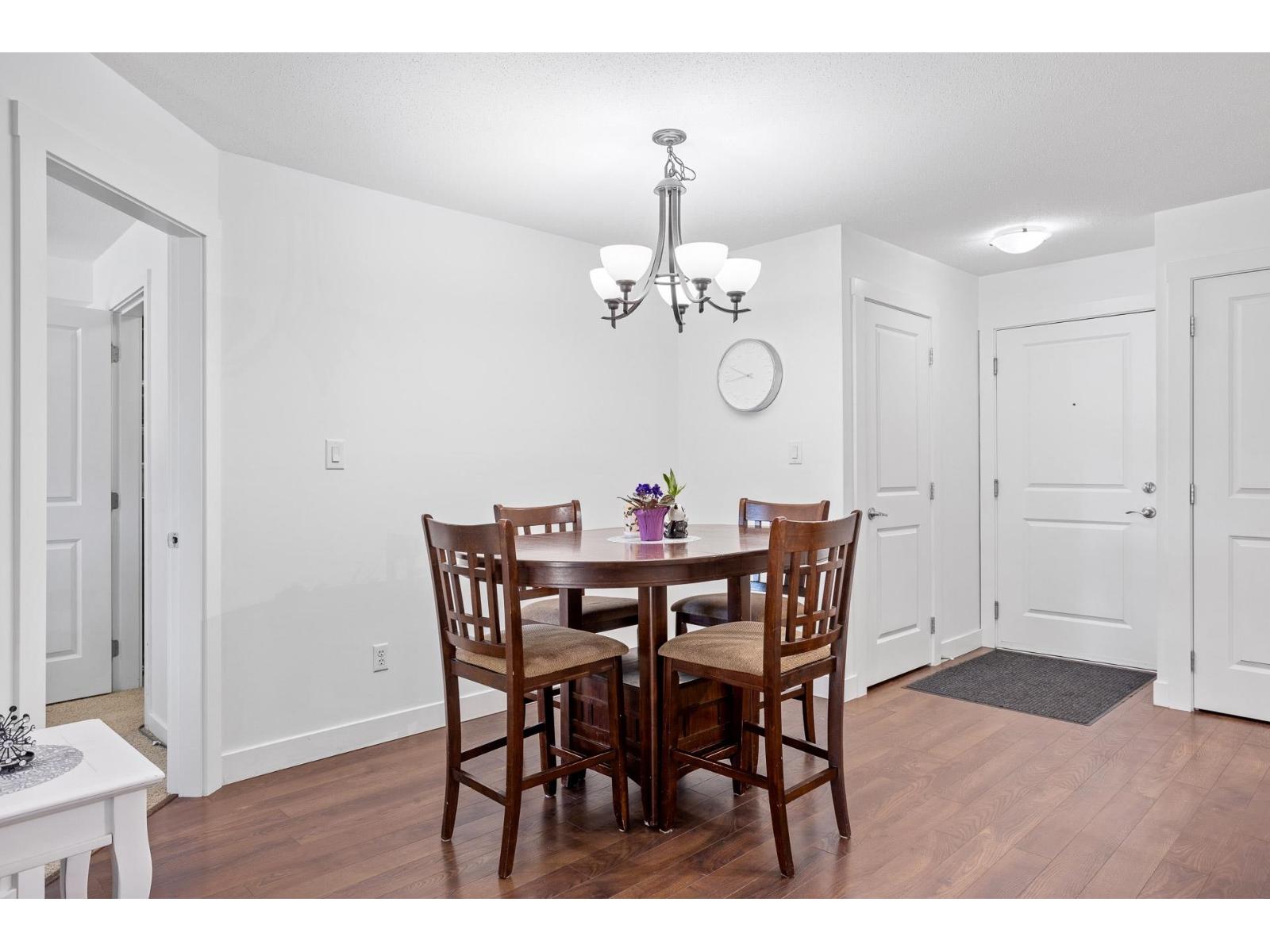House in Abbotsford - Image 15