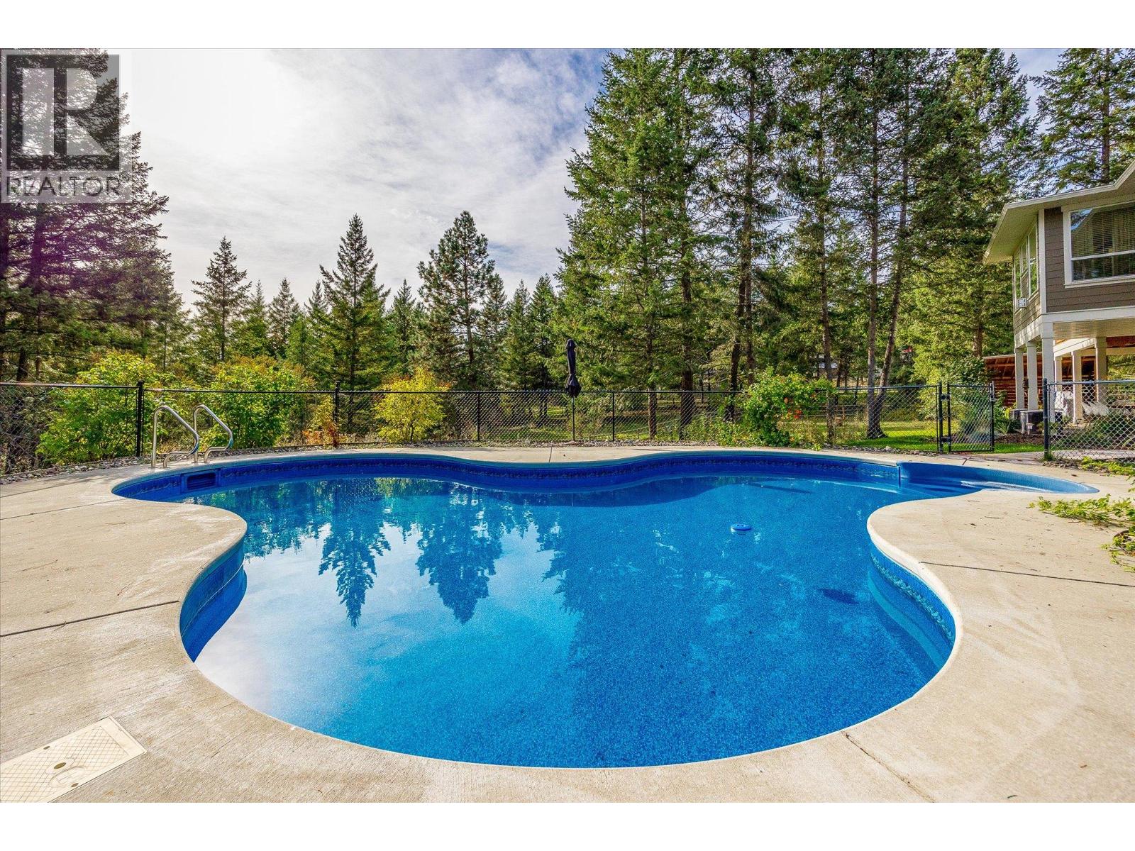 192 Louie View Drive, Lumby