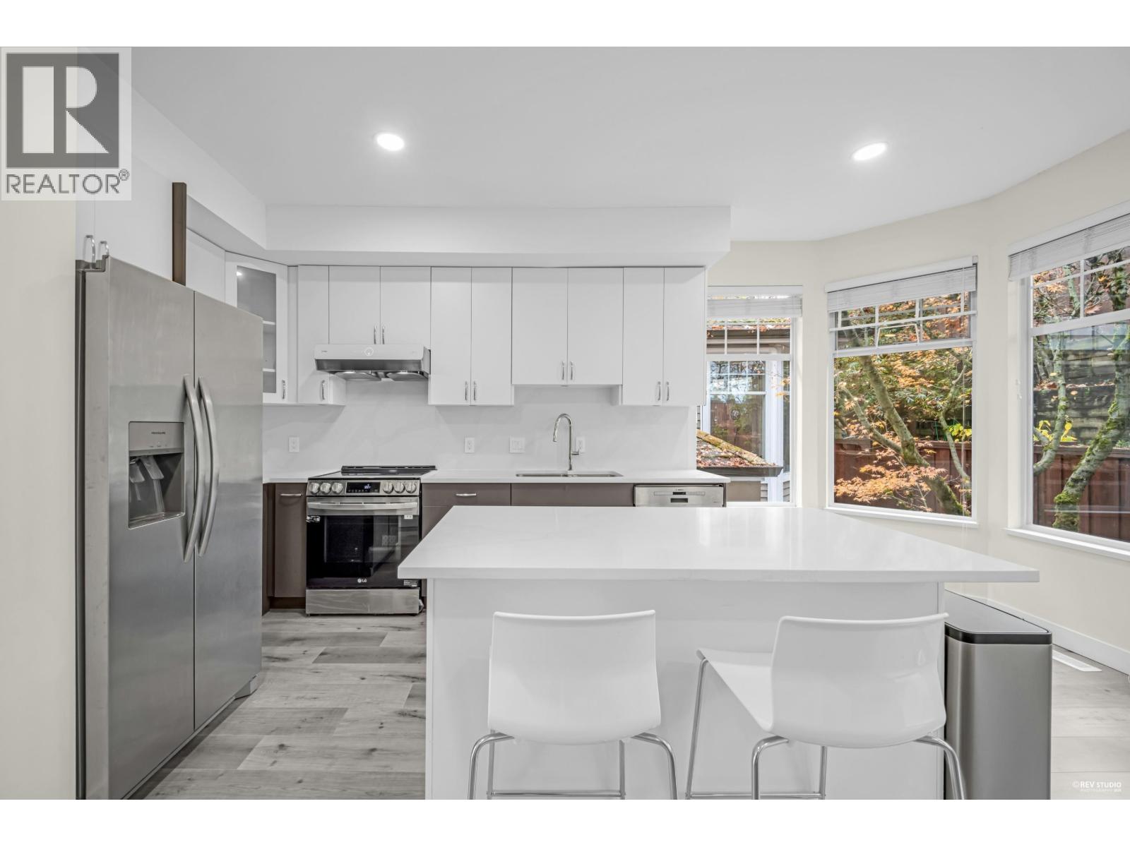 19 5950 OAKDALE ROAD, Burnaby