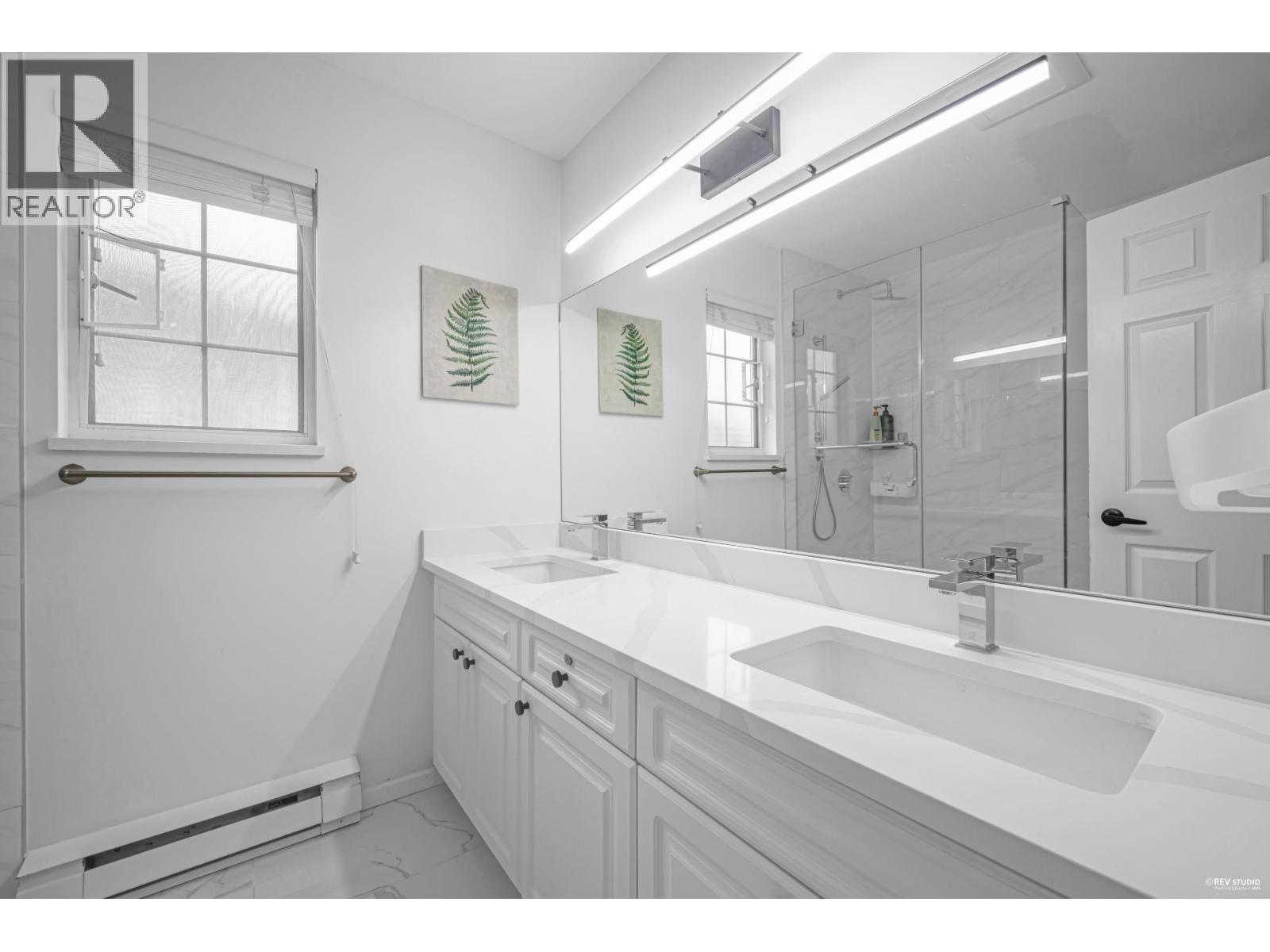 19 5950 OAKDALE ROAD, Burnaby