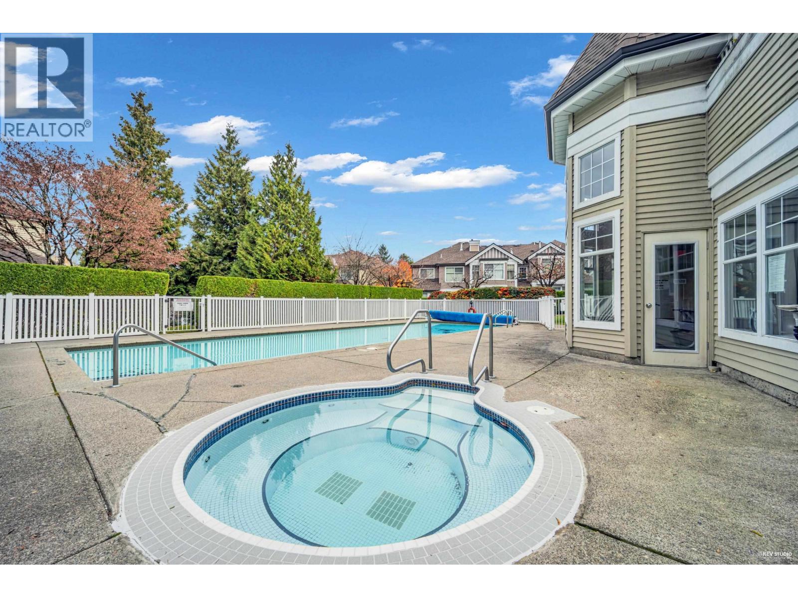 19 5950 OAKDALE ROAD, Burnaby