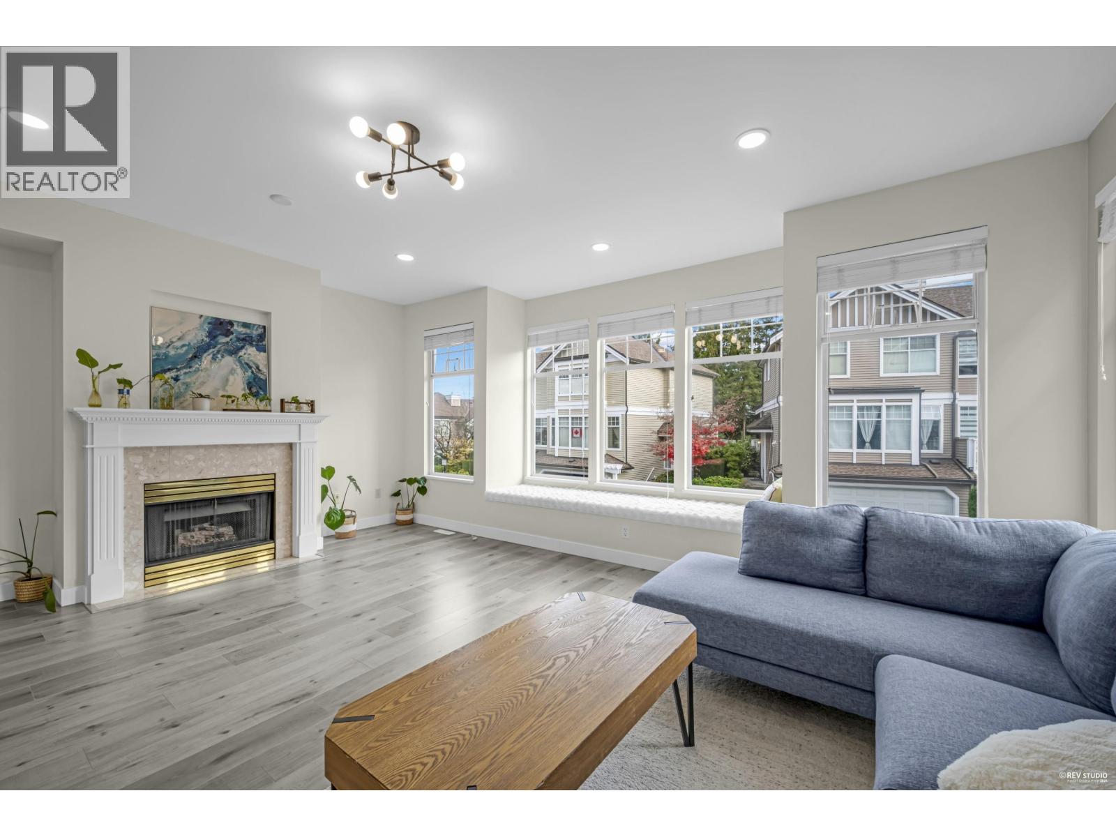 19 5950 OAKDALE ROAD, Burnaby