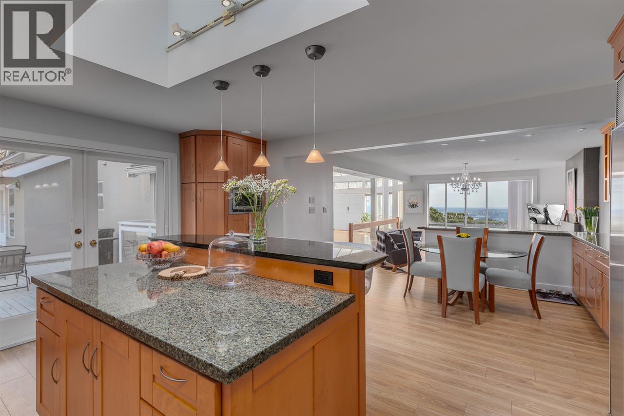 1565 VINSON CREEK ROAD, West Vancouver