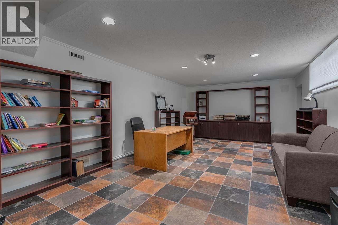 1565 VINSON CREEK ROAD, West Vancouver