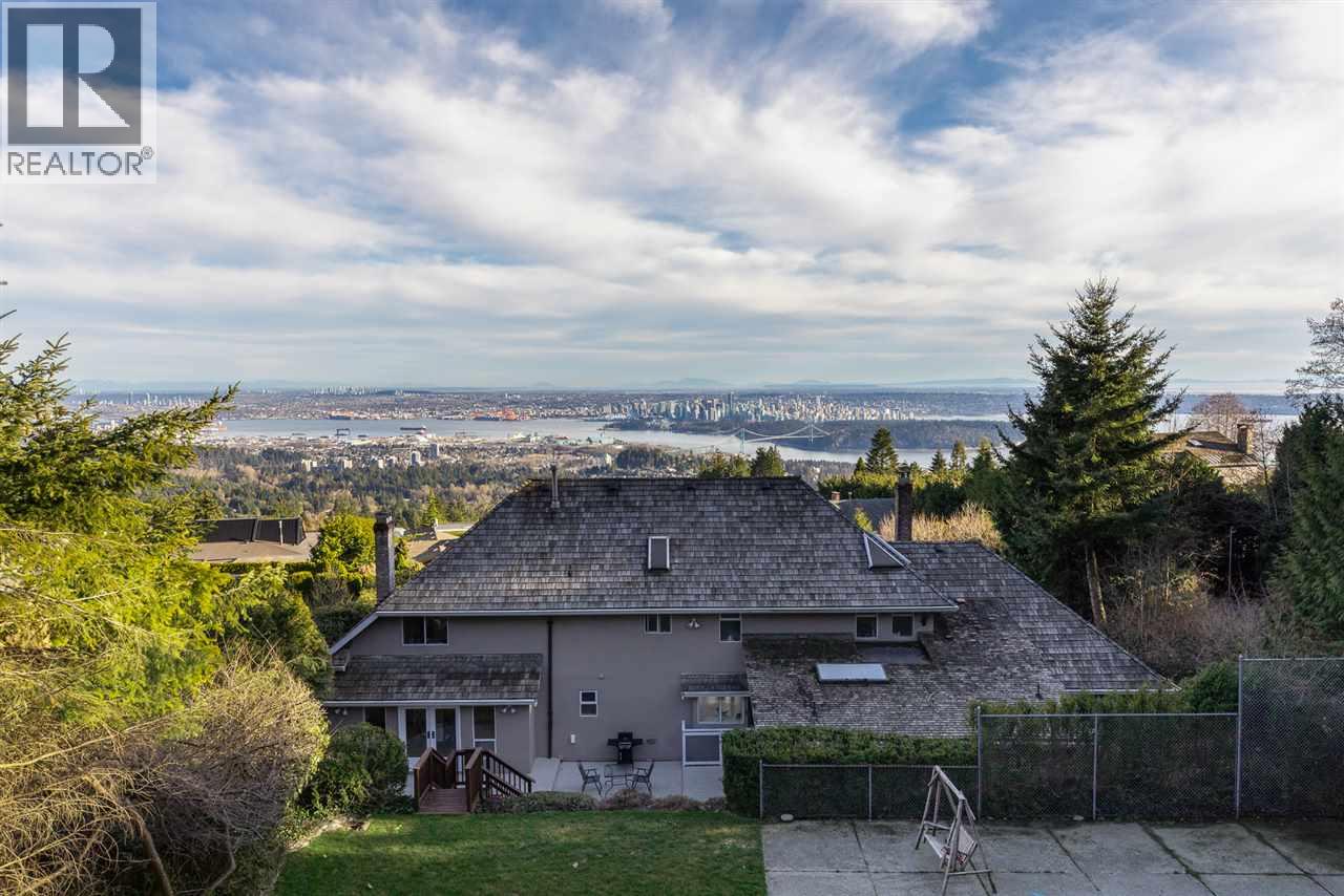 1565 VINSON CREEK ROAD, West Vancouver