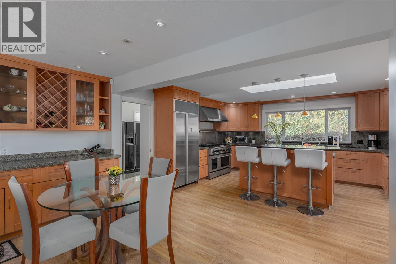 1565 VINSON CREEK ROAD, West Vancouver