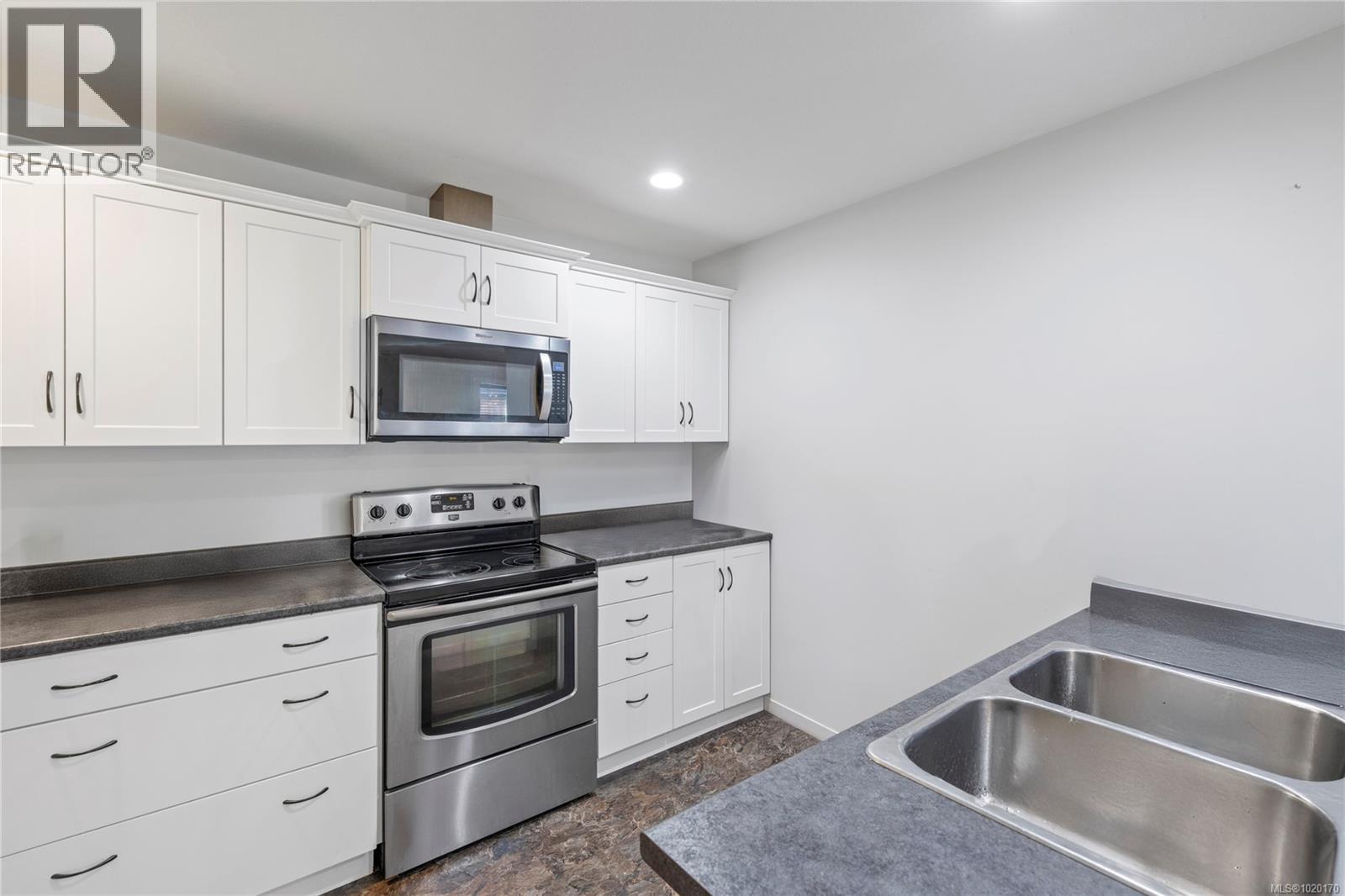 B 4730 Arrowsmith Rd, Port Alberni