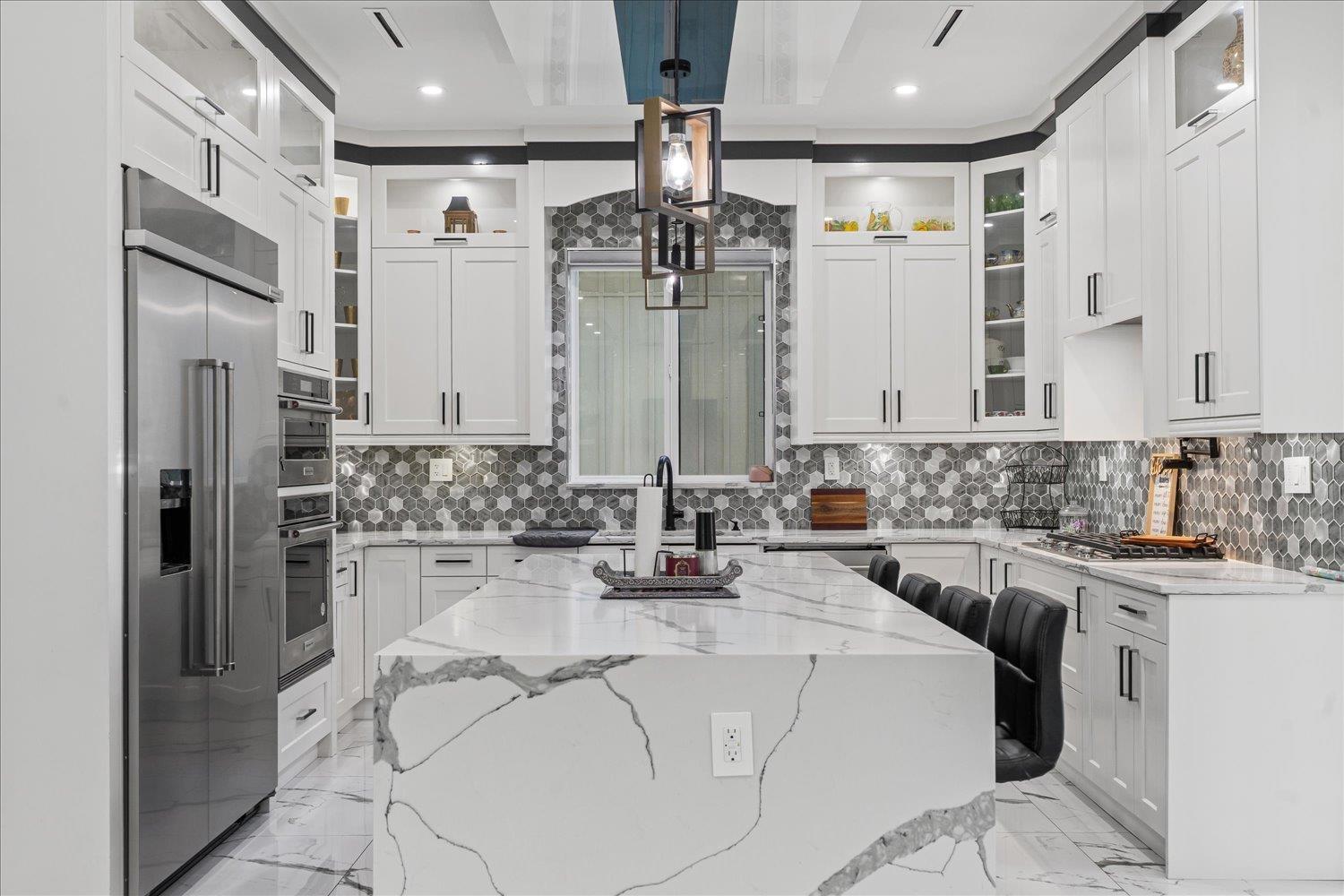 32597 WILLINGDON CRESCENT, Abbotsford