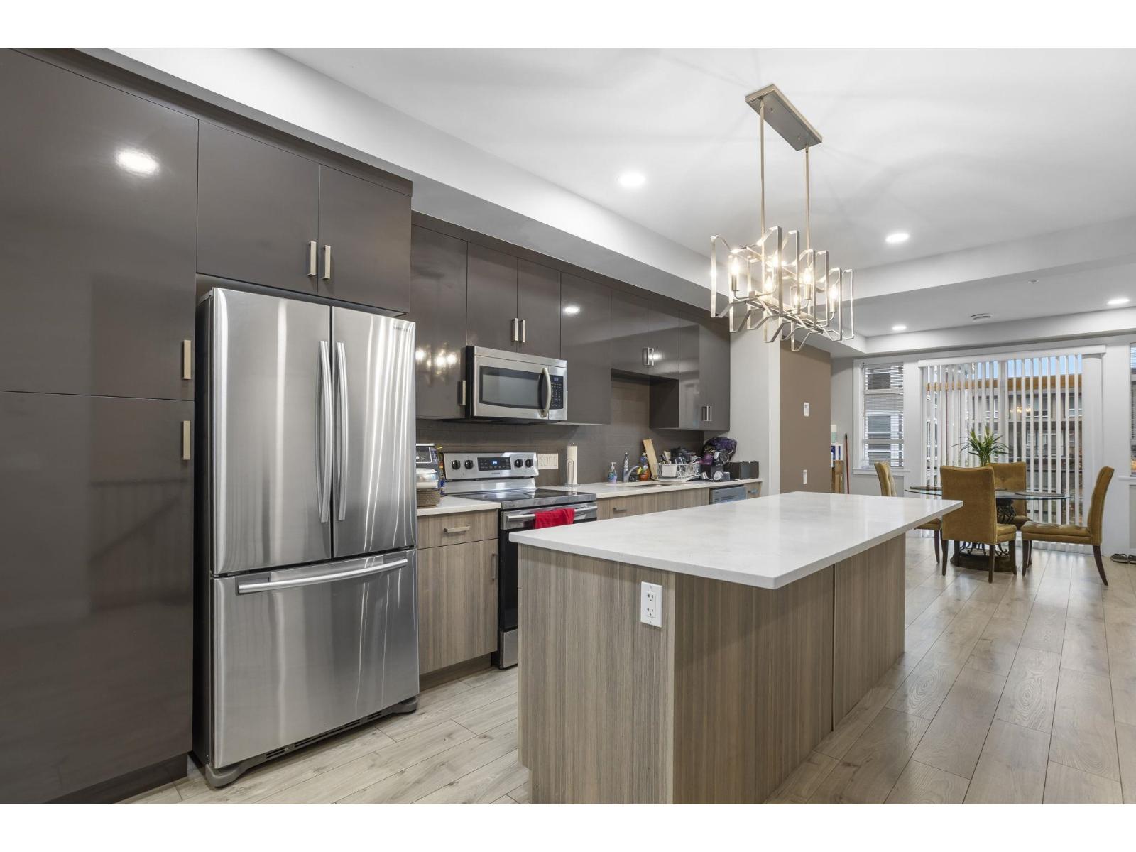 73 8413 MIDTOWN WAY, Chilliwack Proper South, Chilliwack