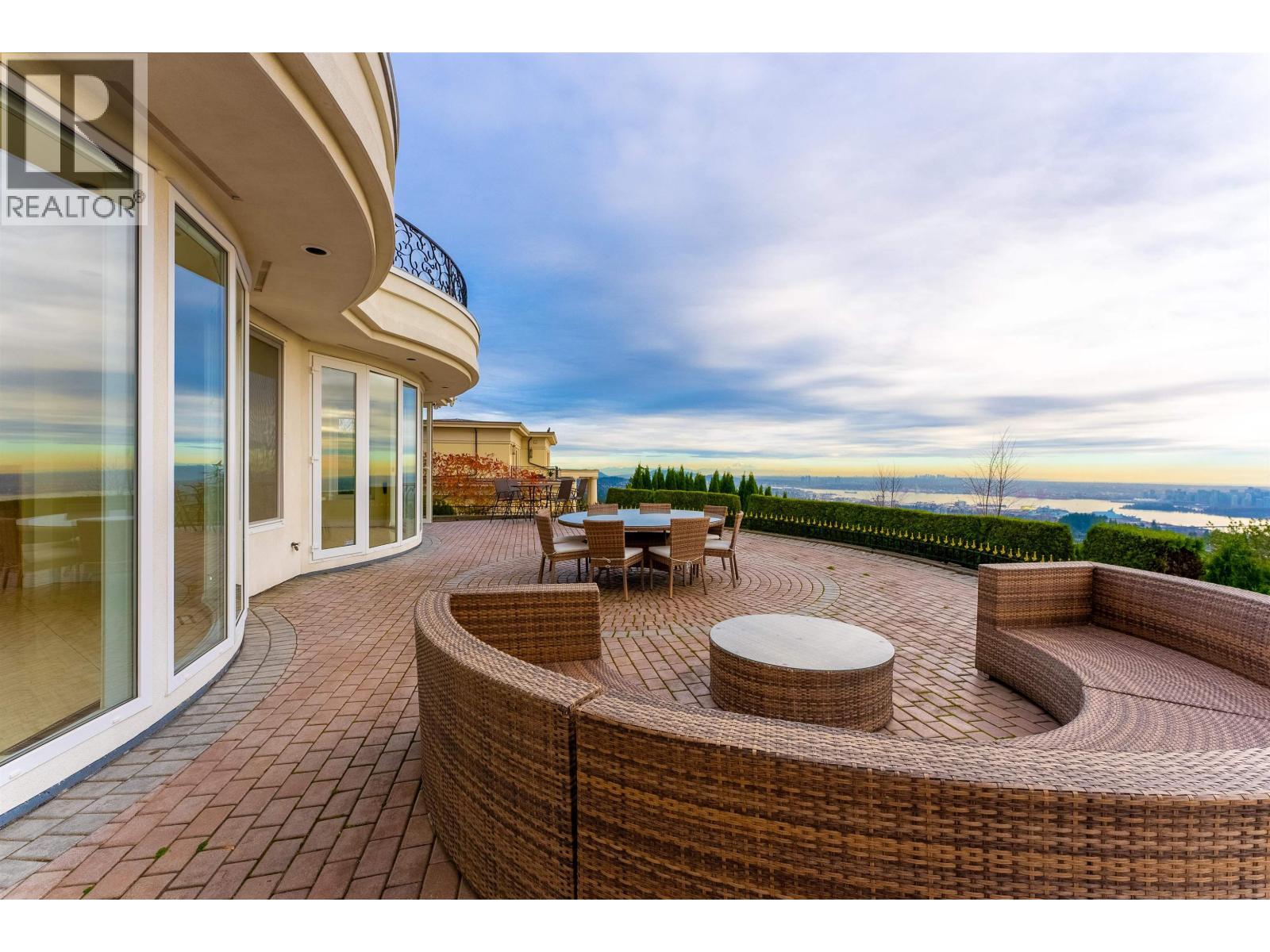 1409 CHARTWELL DRIVE, West Vancouver