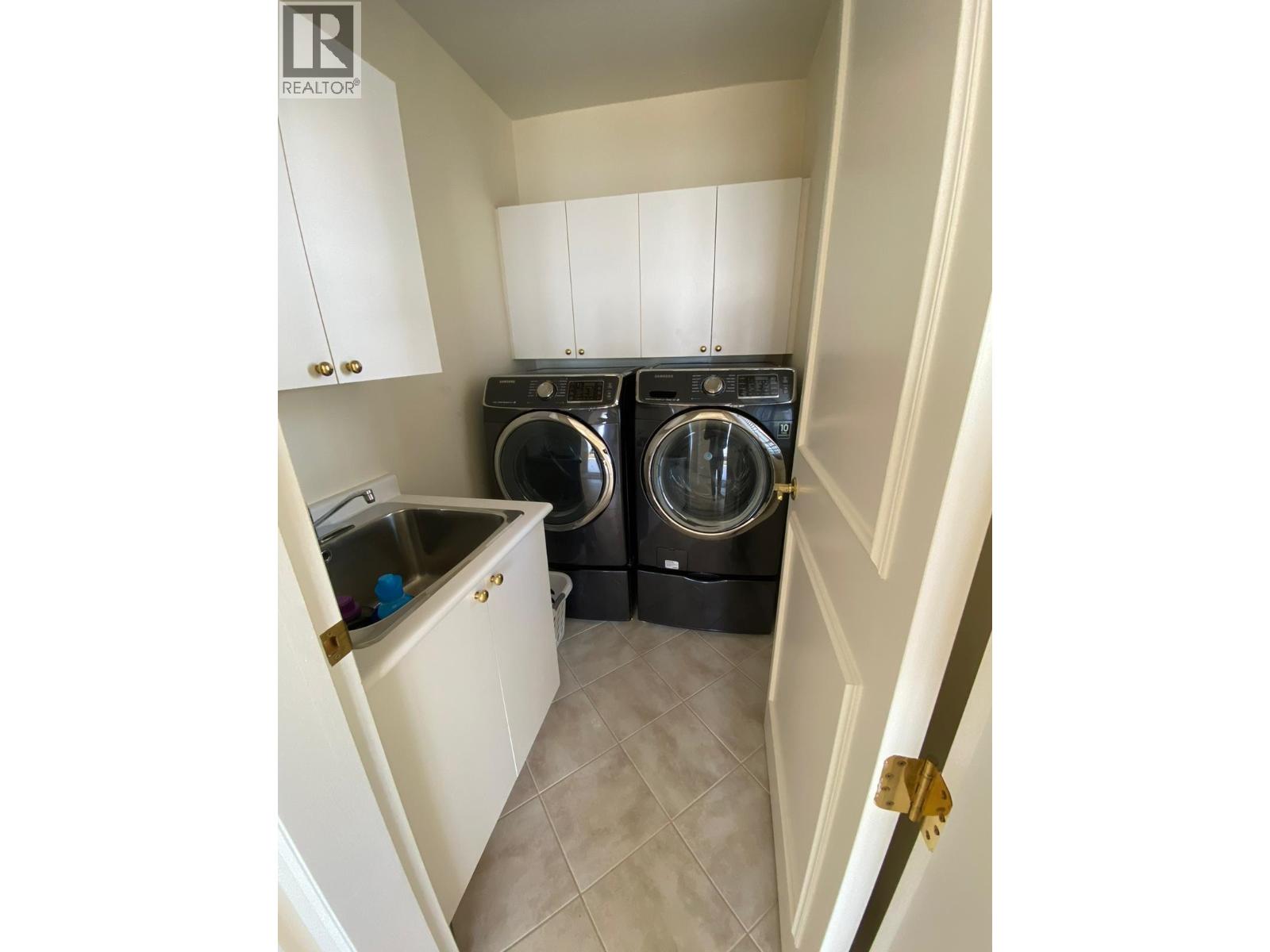 1409 CHARTWELL DRIVE, West Vancouver