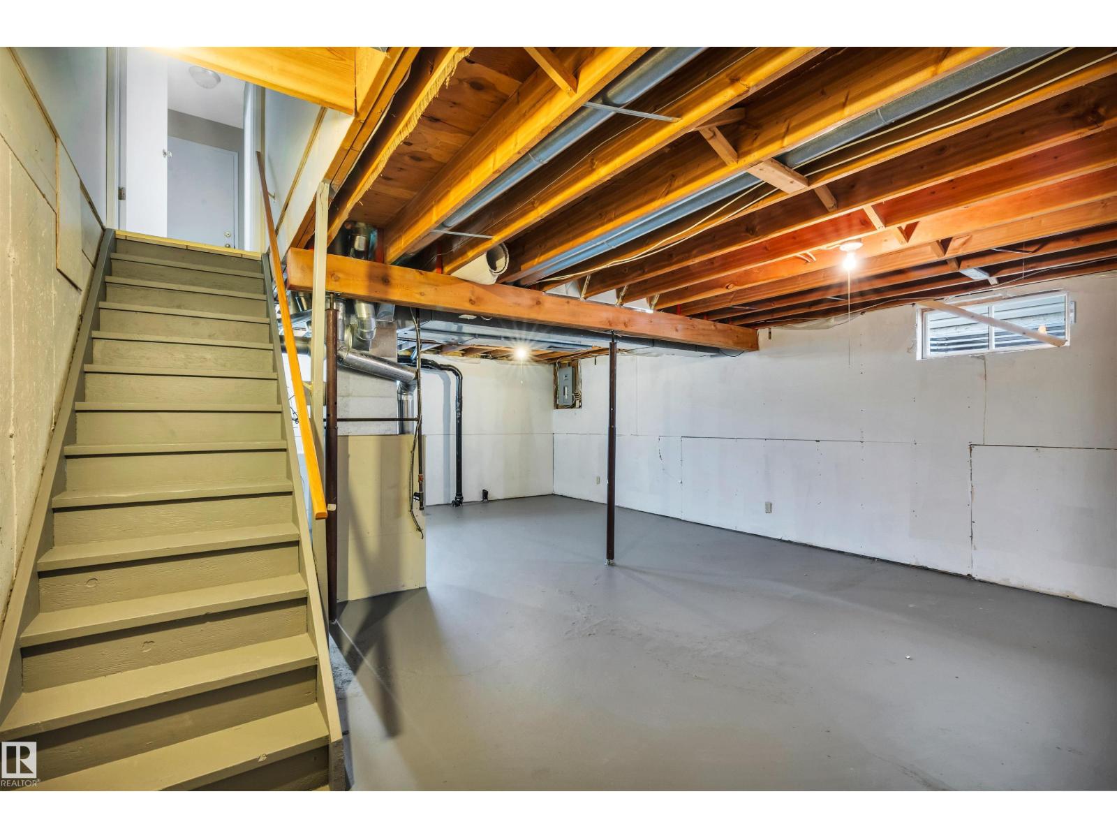 10228 152 ST NW, Edmonton