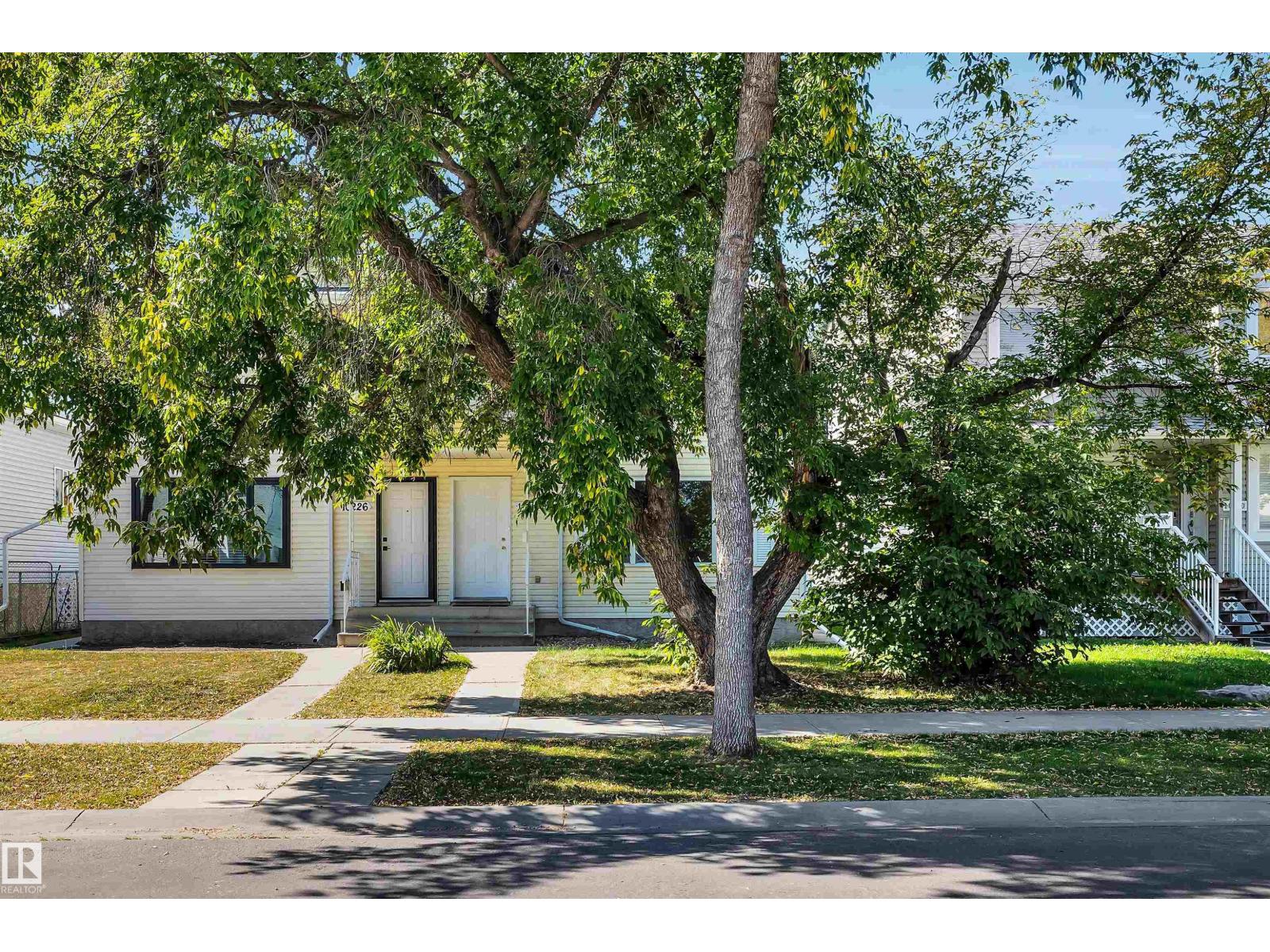 10228 152 ST NW, Edmonton