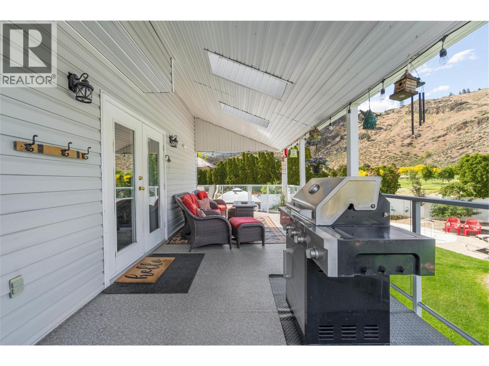 5896 FAIRVIEW Place, Oliver