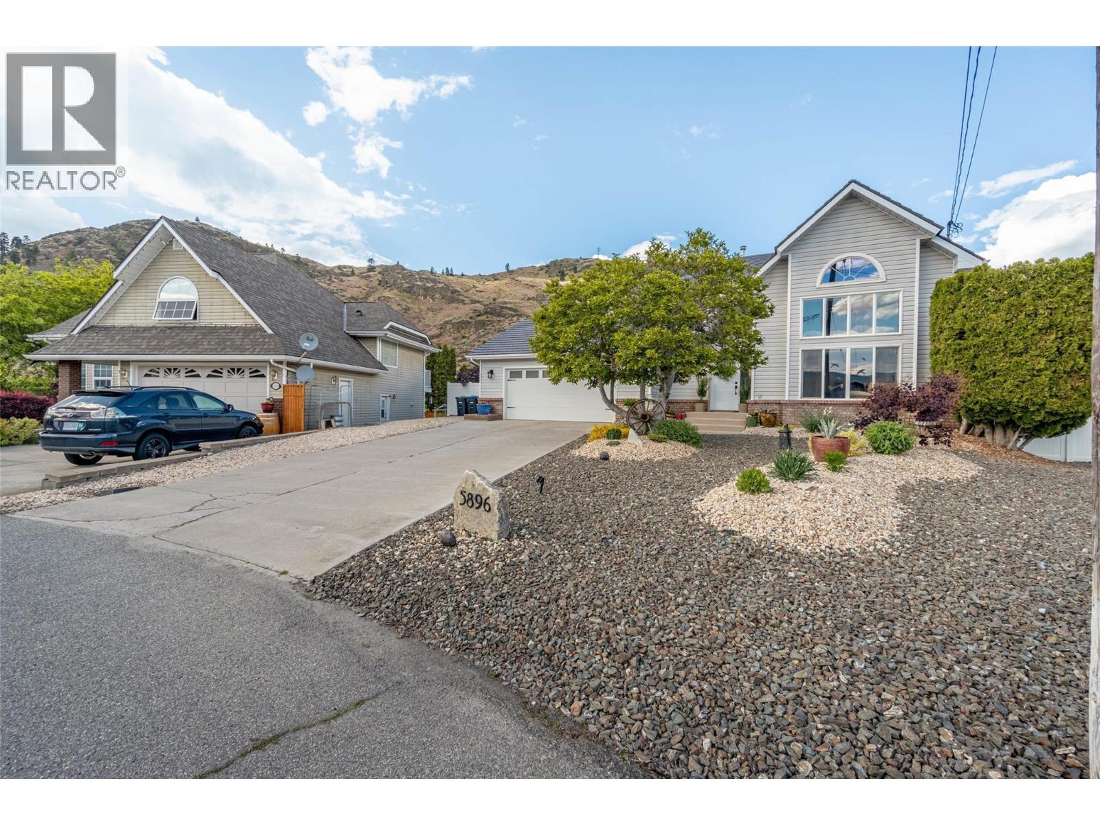 5896 FAIRVIEW Place, Oliver