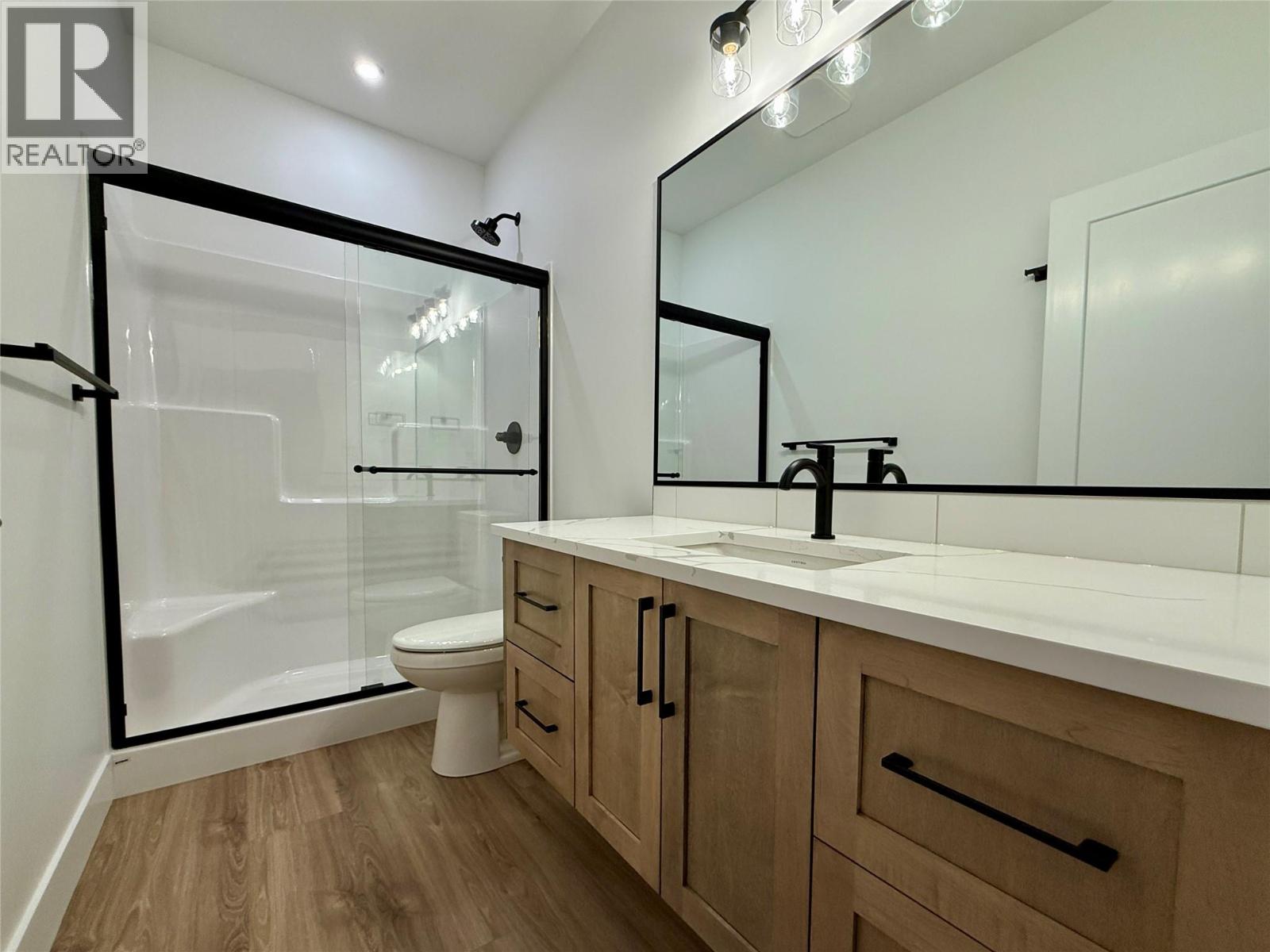 #204 70 BOUNDARY STREET - 21