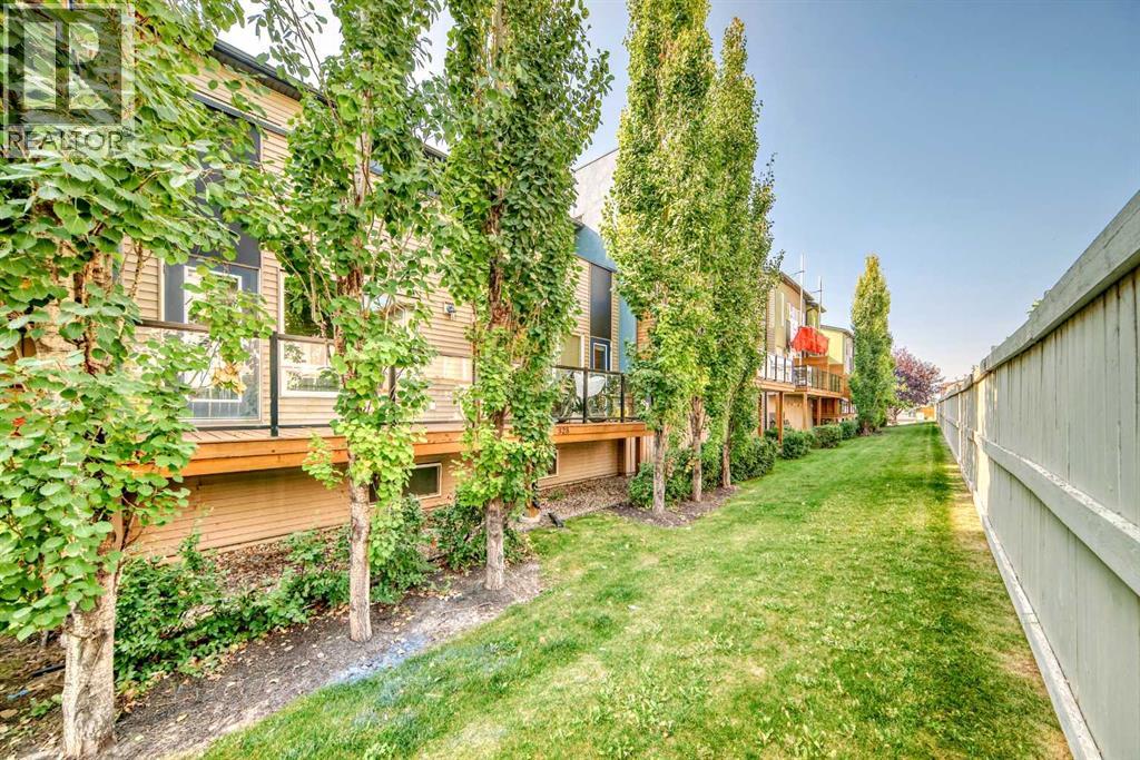 Single Family House for Sale in  Covecreek Circle NE Coventry Hills Calgary 