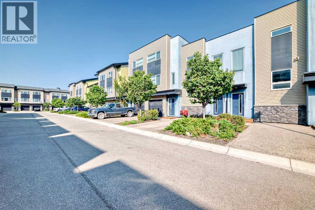 Single Family House for Sale in  Covecreek Circle NE Coventry Hills Calgary 