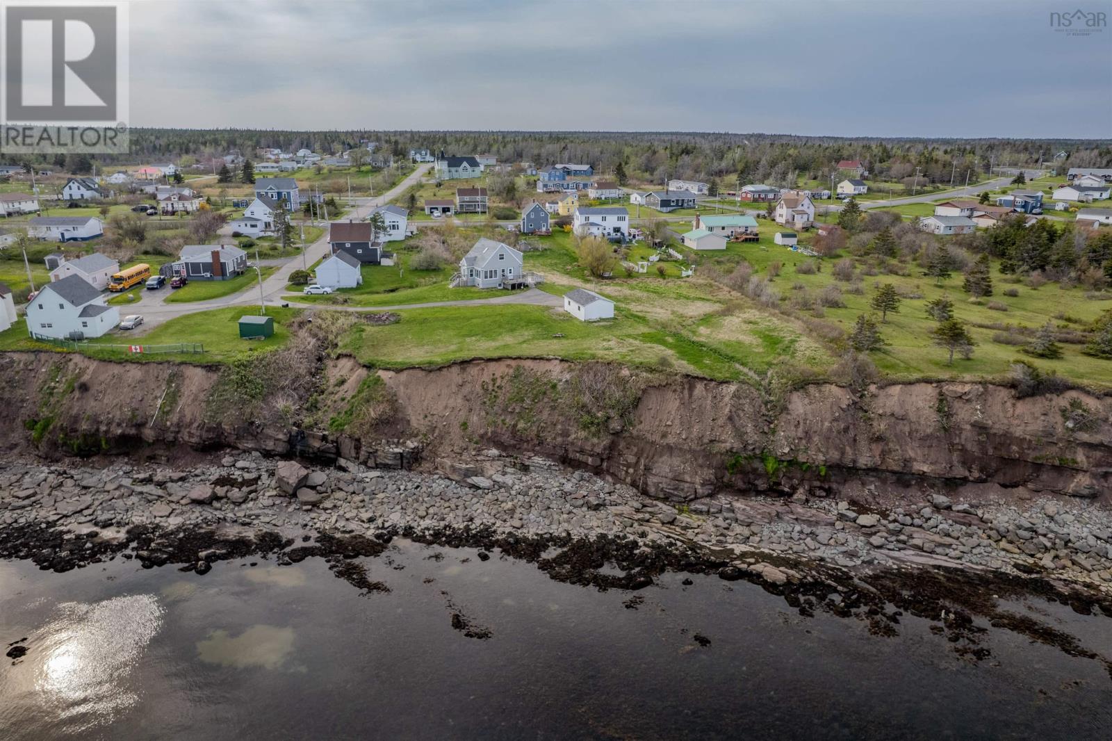 Property 35 of 37 of 59 Cliff Street