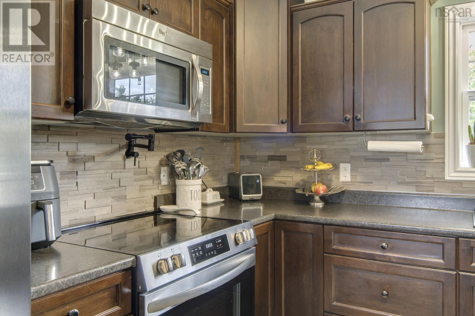 Property 8 of 51 of 741 Villagedale Road