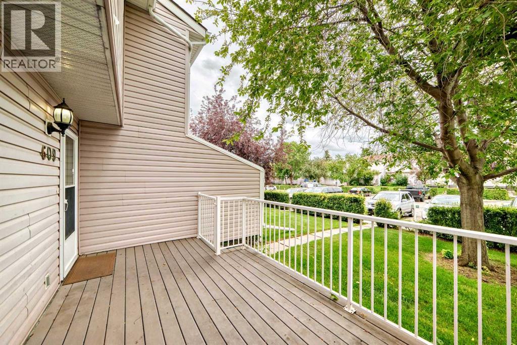 609 40 STREET NE - 37