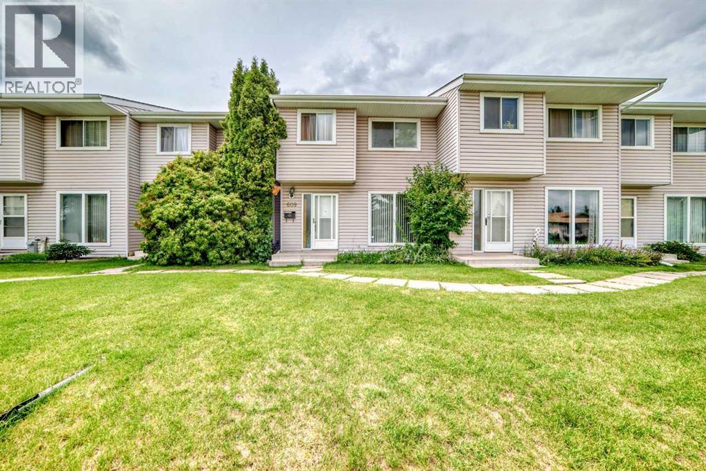 609 40 STREET NE - 3