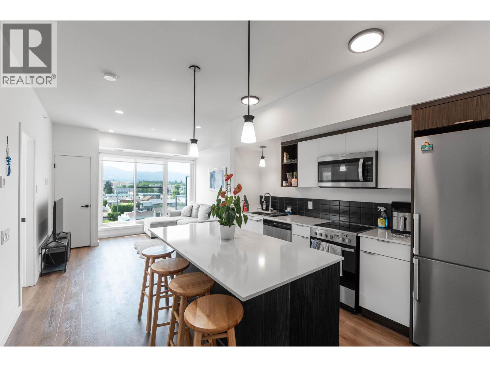 #510 615 Rutland Road - 4