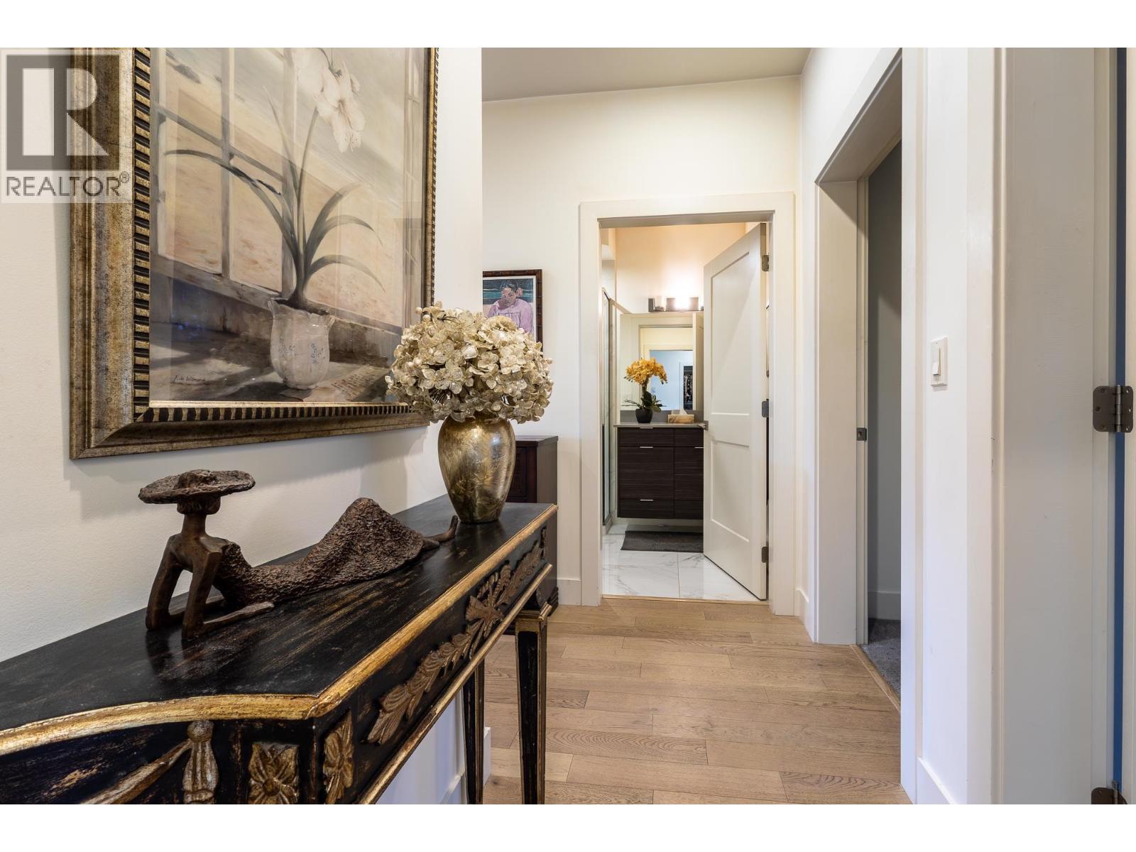 101 5782 MARINE WAY, Sechelt