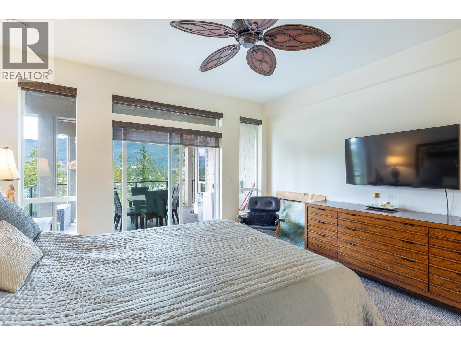 101 5782 MARINE WAY, Sechelt