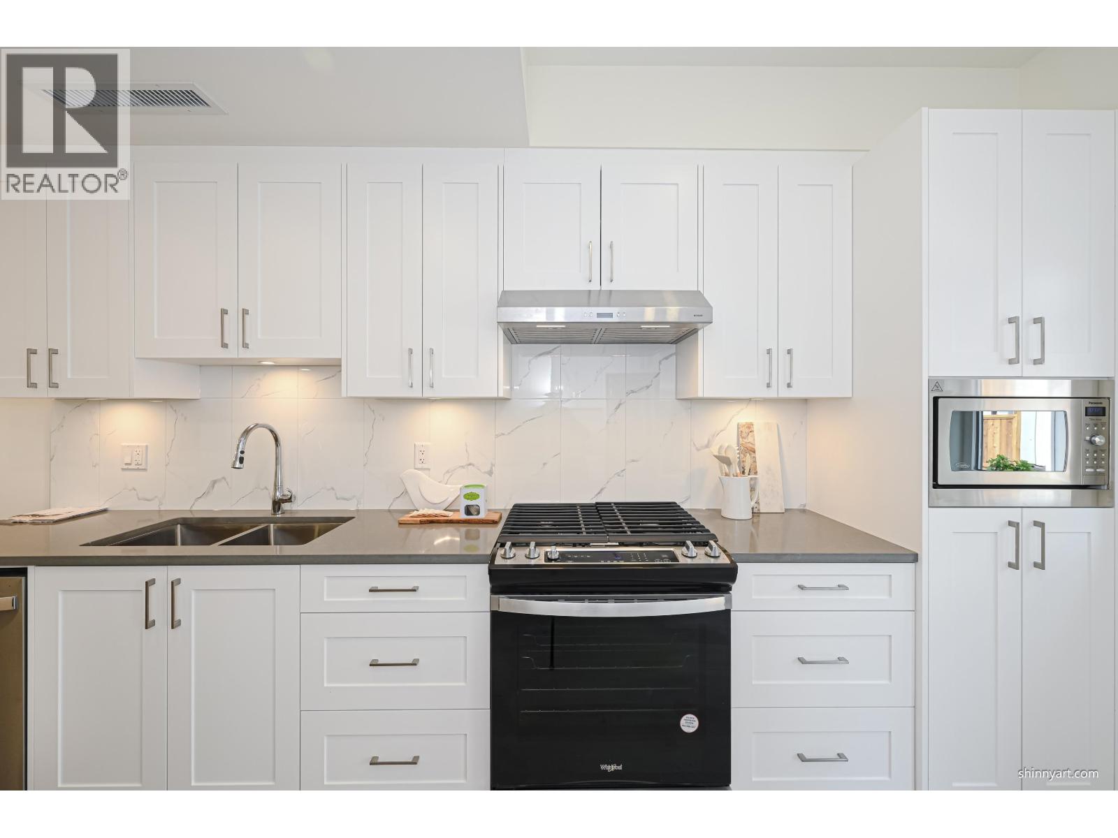 5 6929 BALMORAL STREET, Burnaby