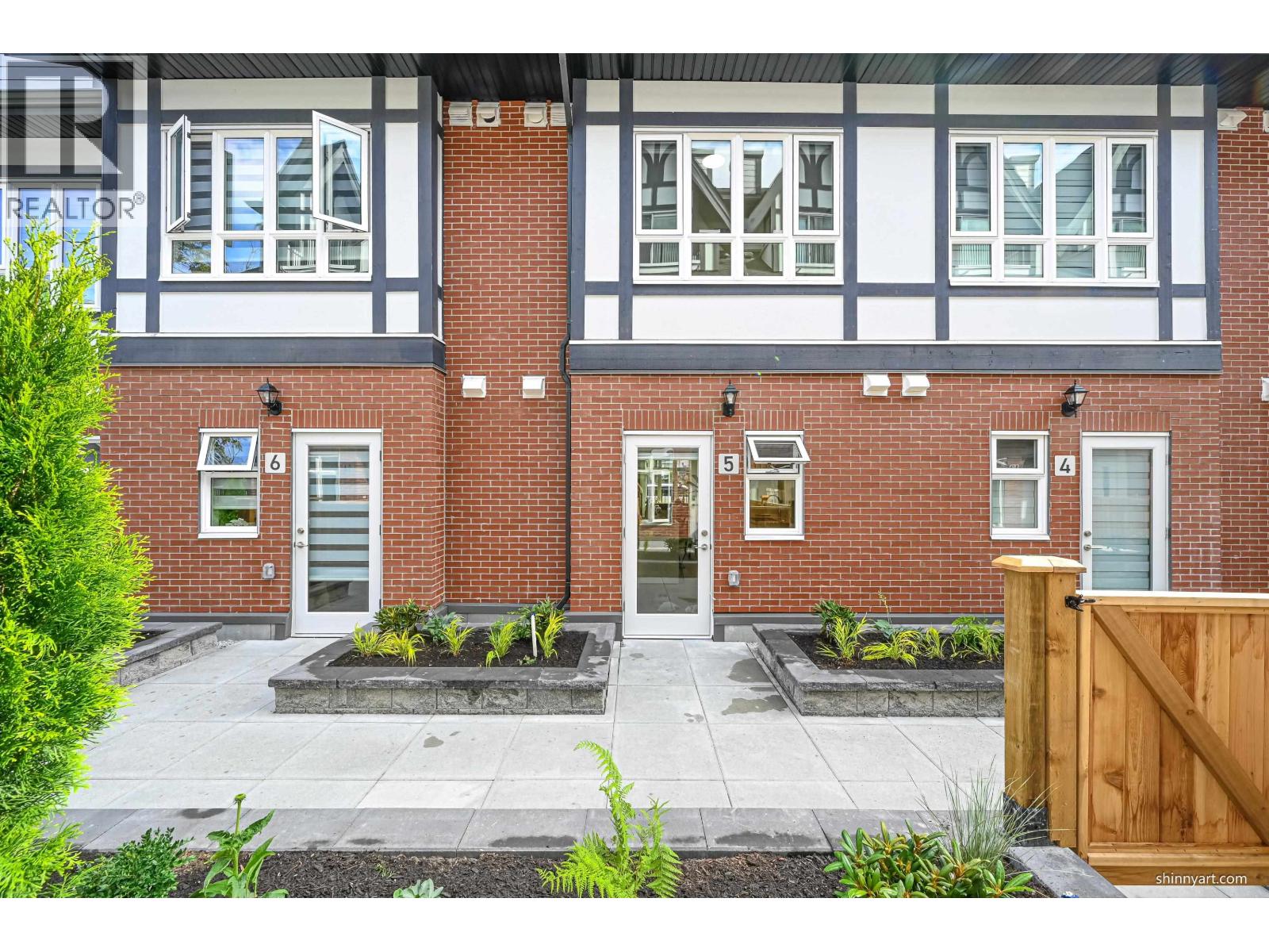 5 6929 BALMORAL STREET, Burnaby