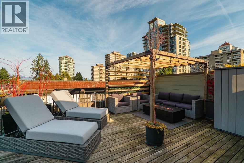 310 737 HAMILTON STREET, New Westminster