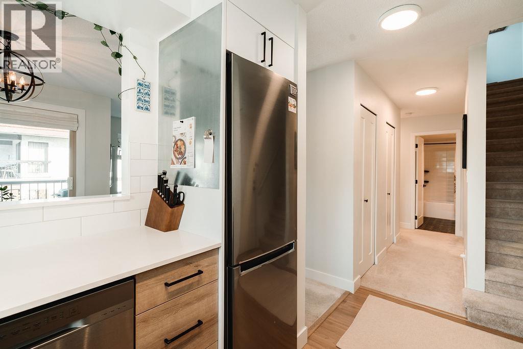 310 737 HAMILTON STREET, New Westminster