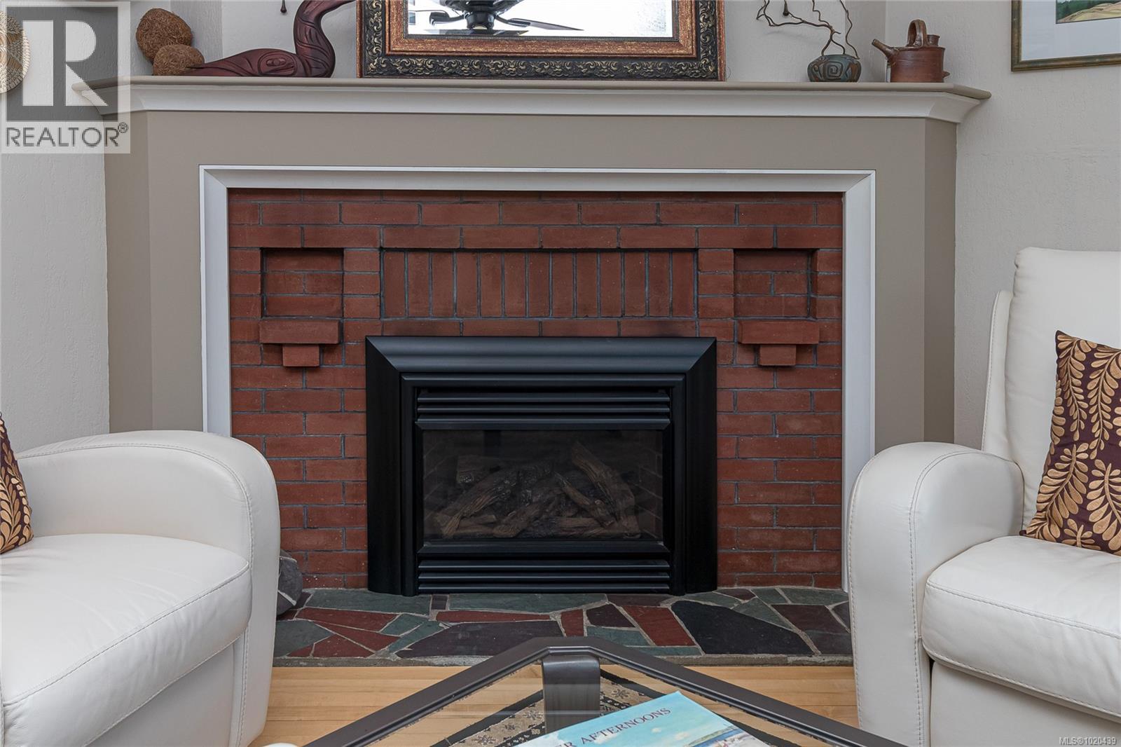  932 Tattersall Drive, Saanich