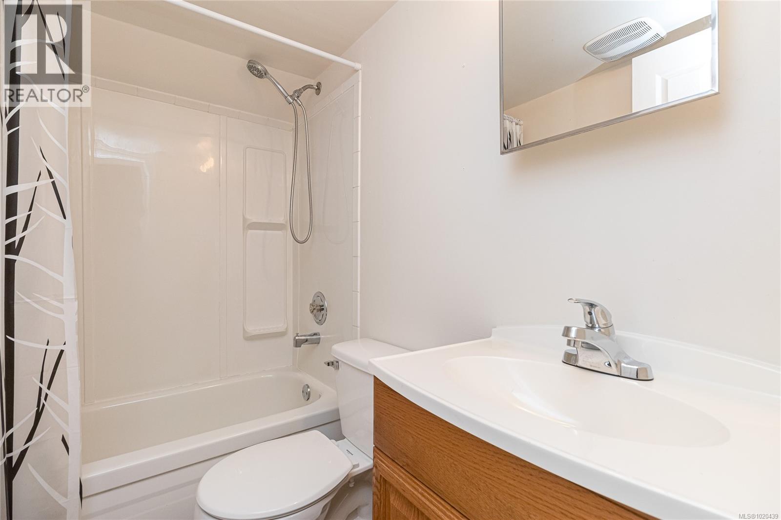  932 Tattersall Drive, Saanich