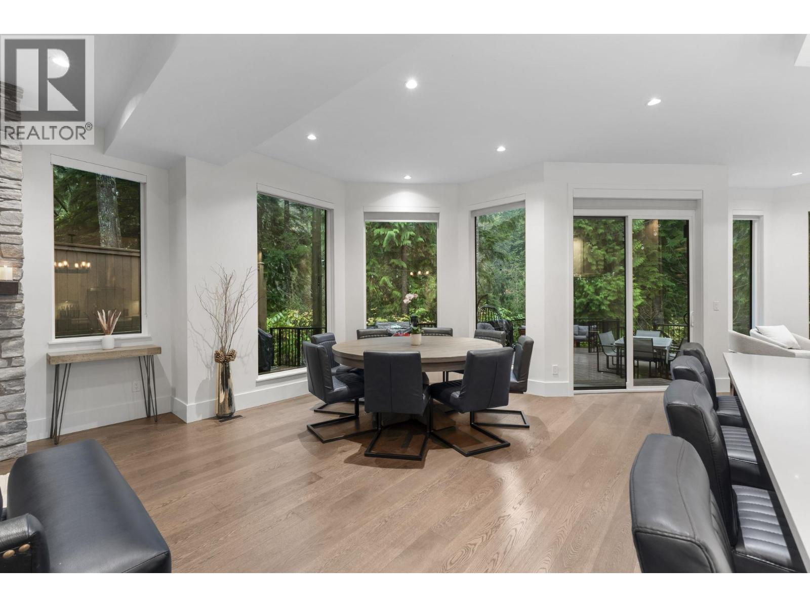 22 3295 SUNNYSIDE ROAD, Anmore