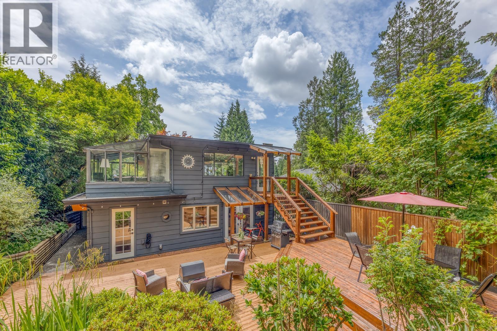 466 E KINGS ROAD, North Vancouver