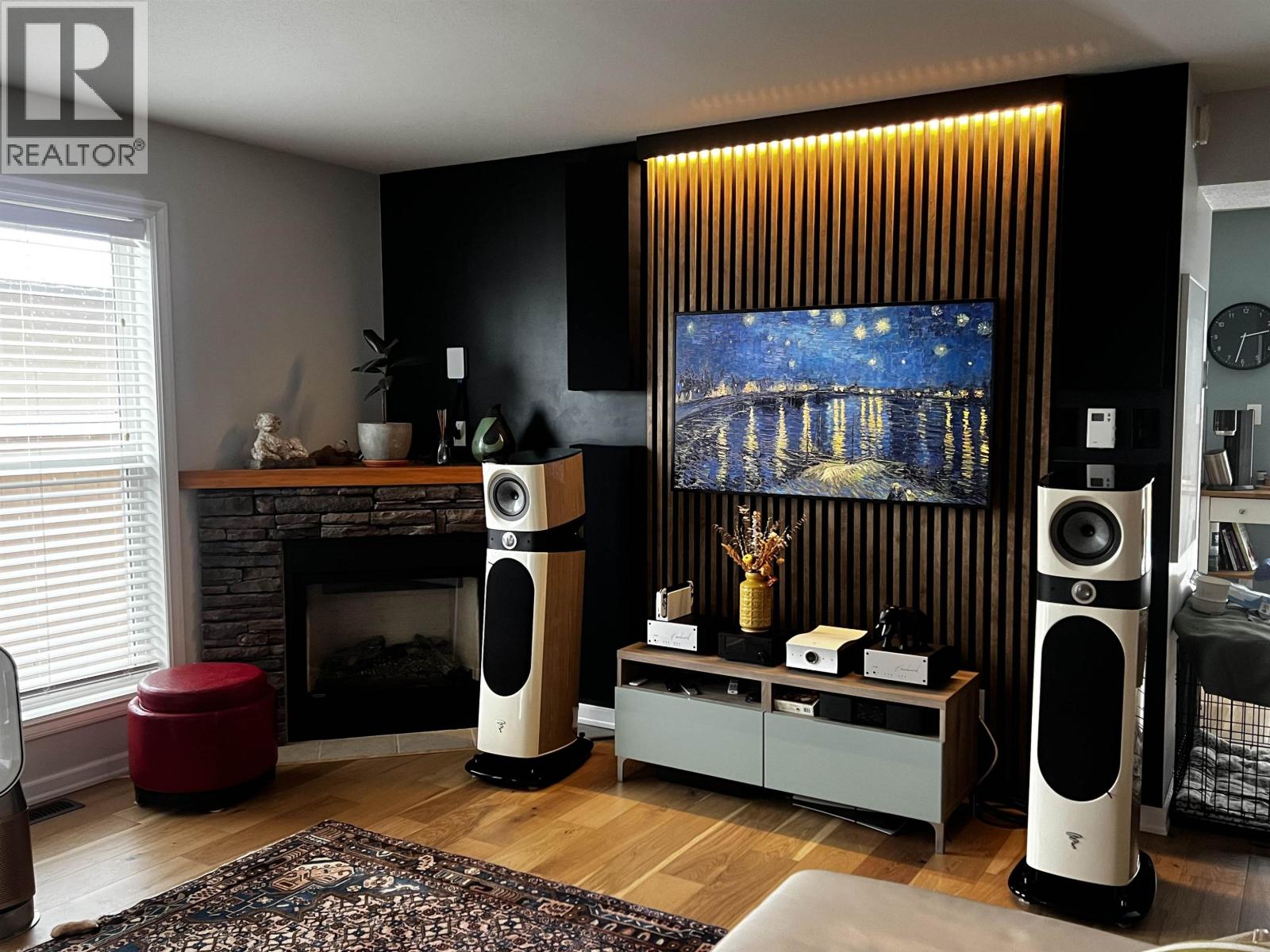 3248 3RD Avenue, Smithers