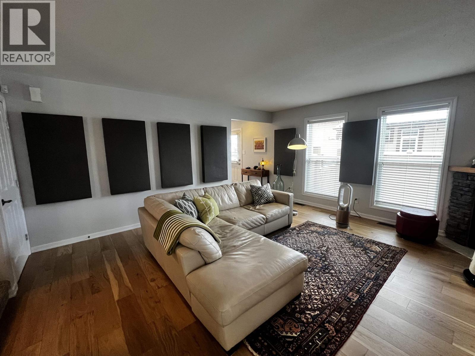 3248 3RD Avenue, Smithers